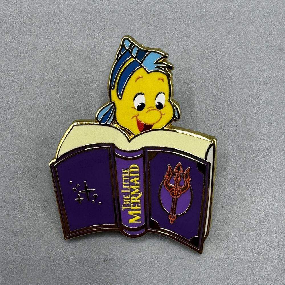 Disney Princess Sidekicks Books Blind Pin LITTLE MERMAID FLOUNDER New Open Box